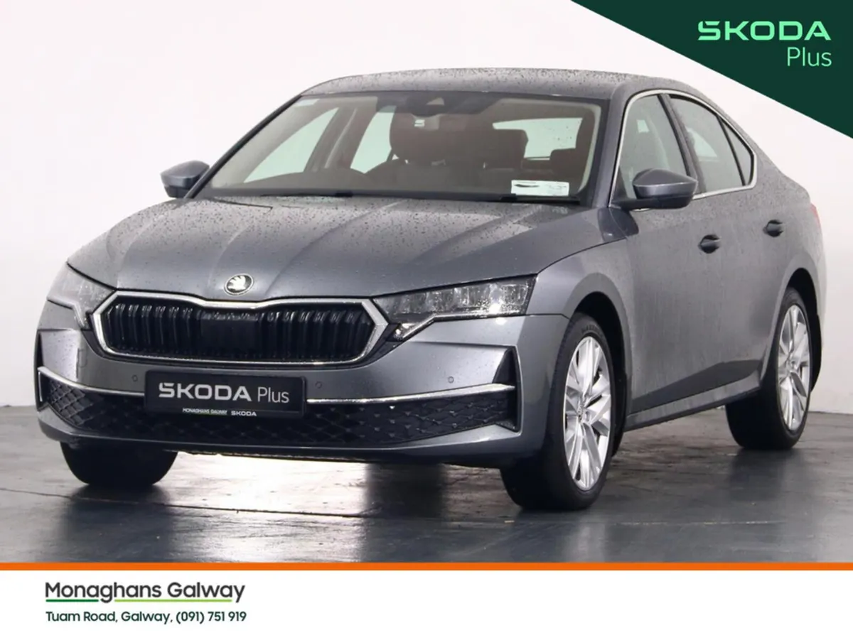 Skoda Octavia Hatchback, Diesel, 2024, Grey