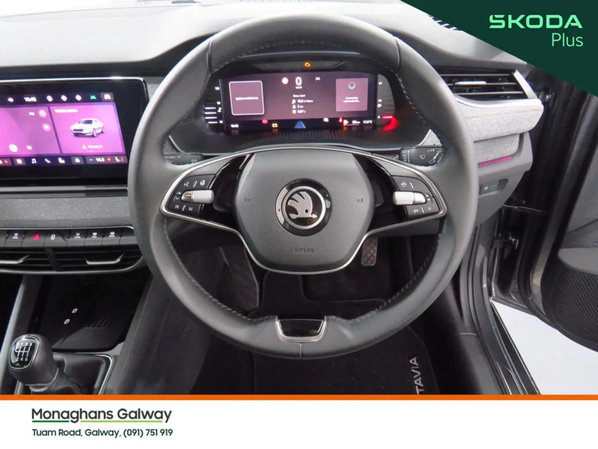 Skoda Octavia Hatchback, Diesel, 2024, Grey