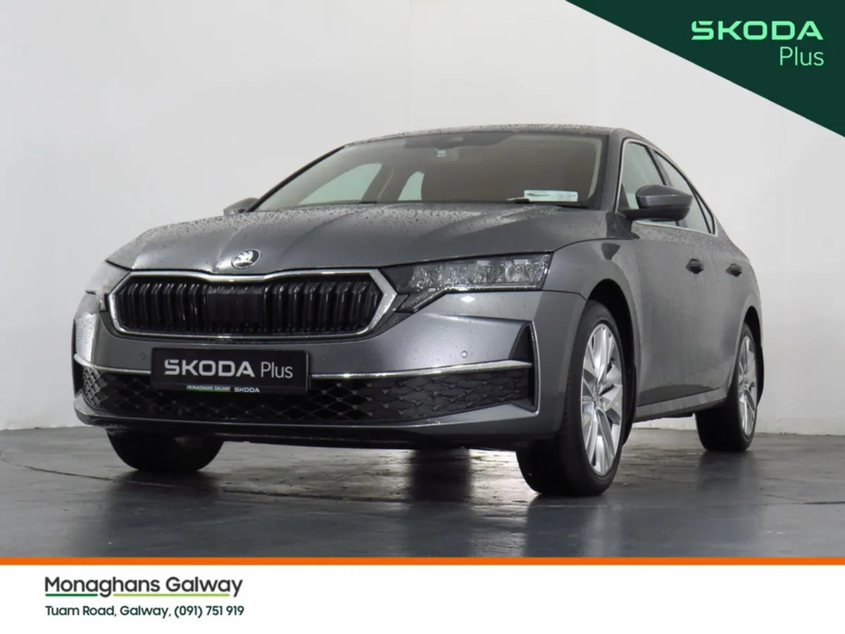 Skoda Octavia Hatchback, Diesel, 2024, Grey