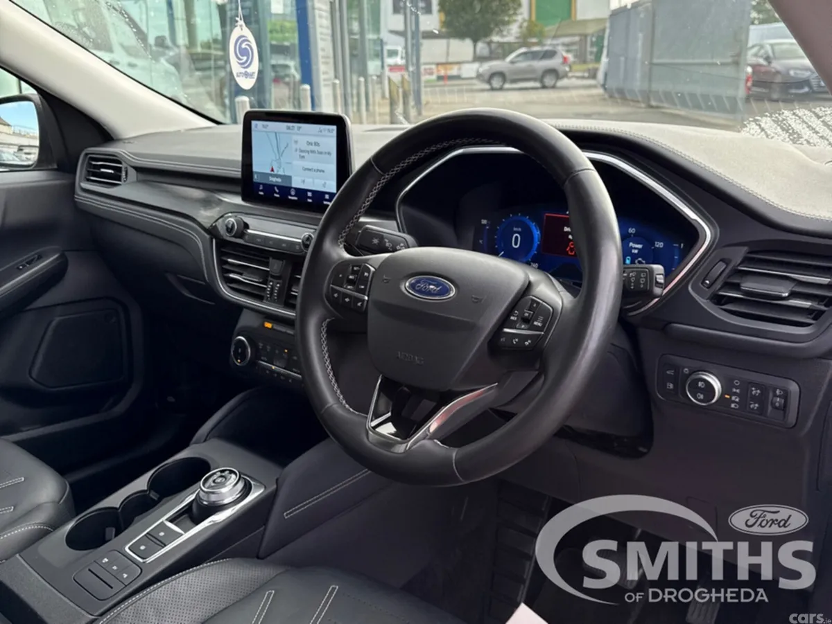 Ford Kuga MPV, Petrol Plug-in Hybrid, 2023, Red