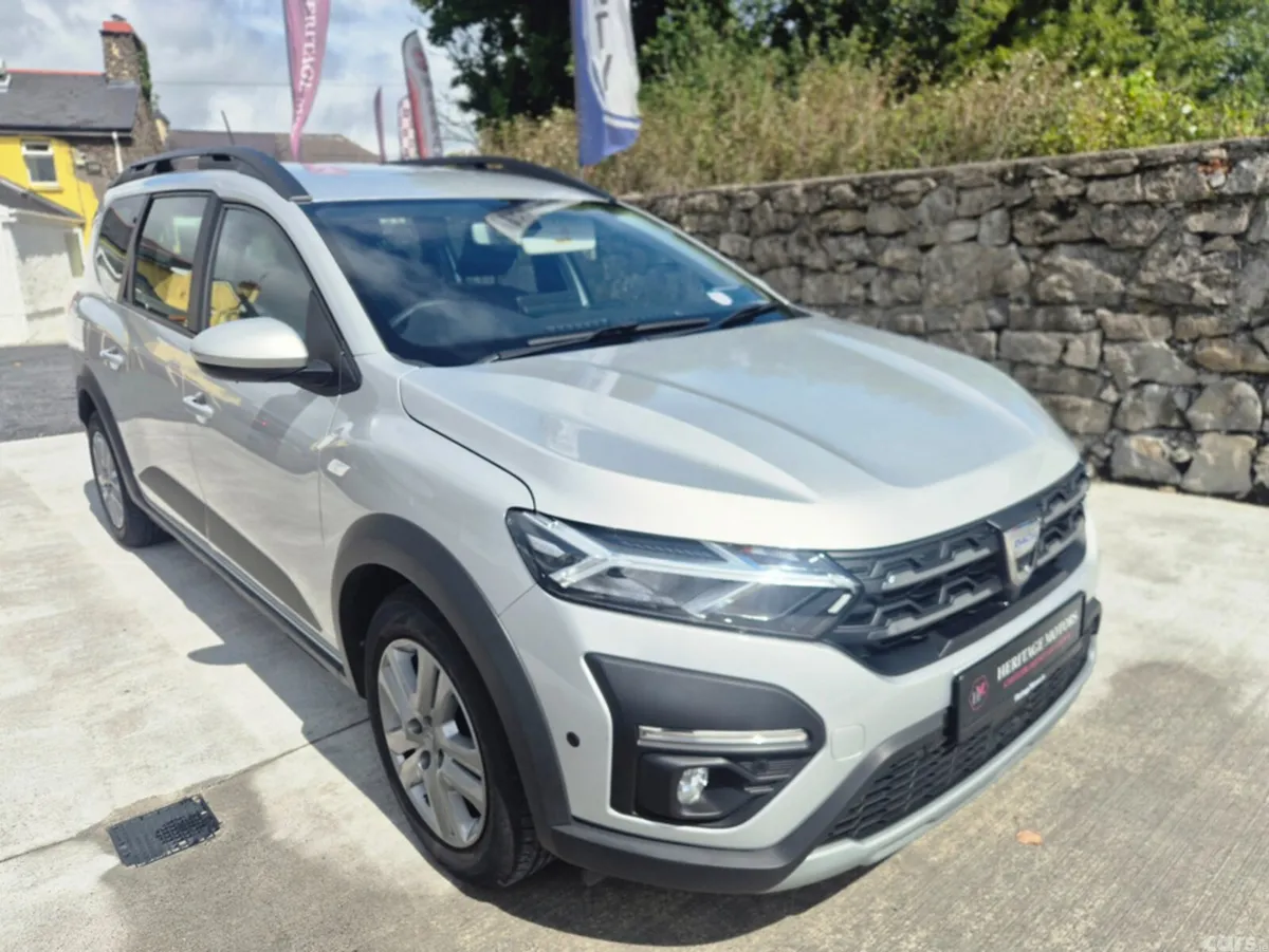 Dacia Jogger MPV, Petrol, 2022, Grey