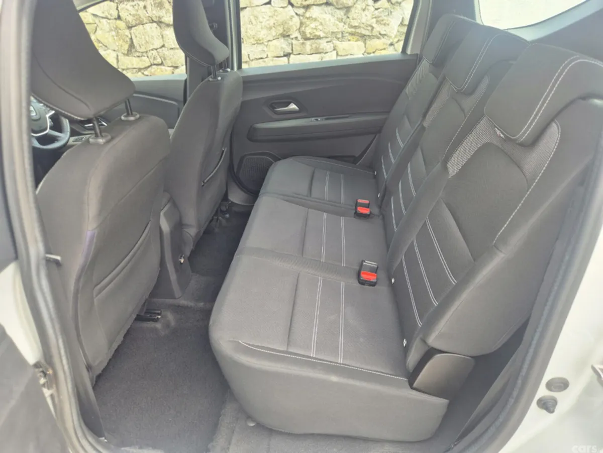 Dacia Jogger MPV, Petrol, 2022, Grey