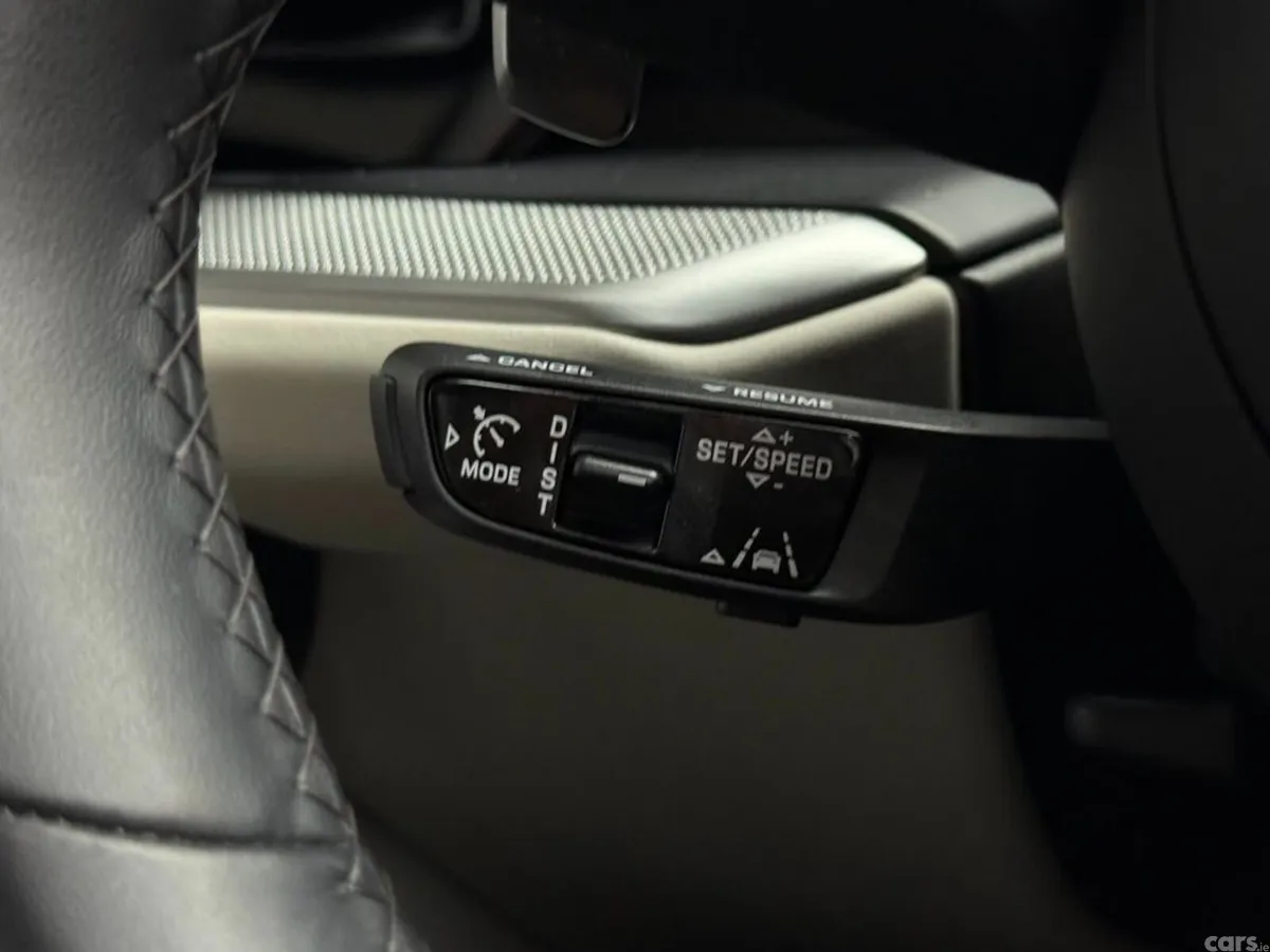 Porsche Cayenne SUV, Petrol Plug-in Hybrid, 2024, Grey