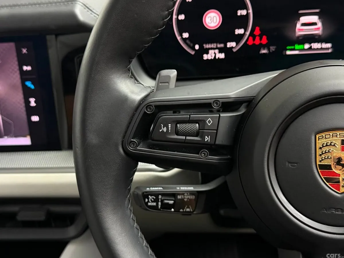 Porsche Cayenne SUV, Petrol Plug-in Hybrid, 2024, Grey