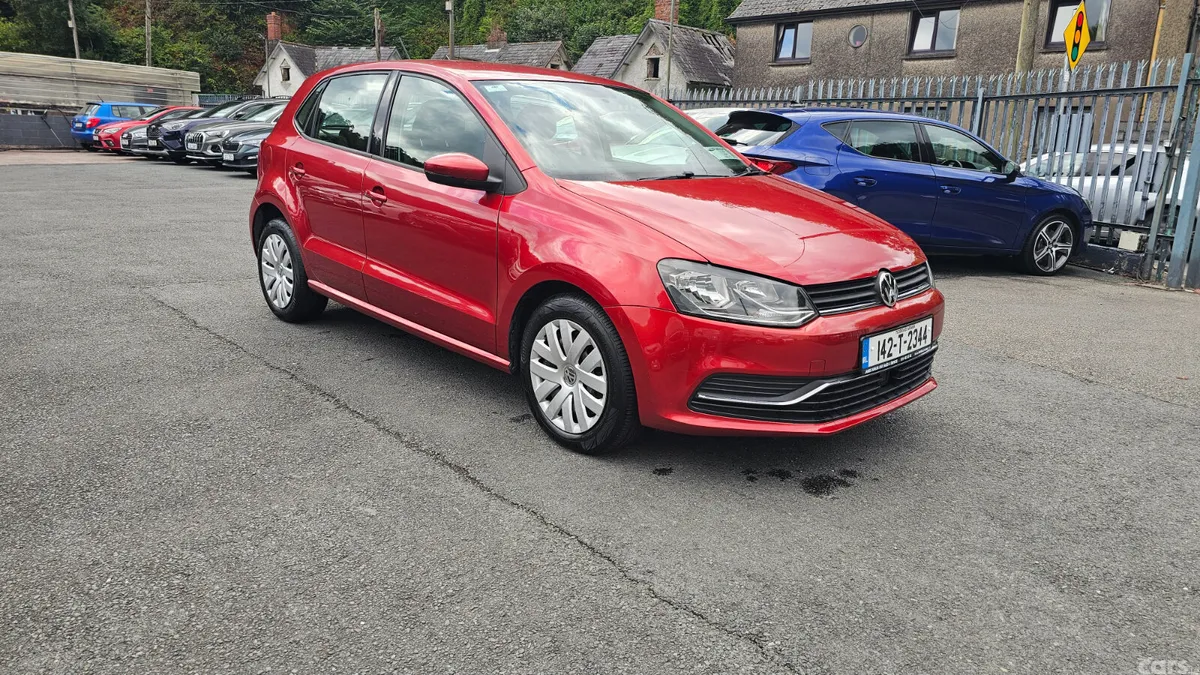 Volkswagen Polo Hatchback, Petrol, 2014, Red