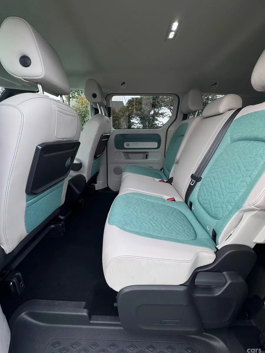 Volkswagen ID.Buzz Estate, Electric, 2022, Grey