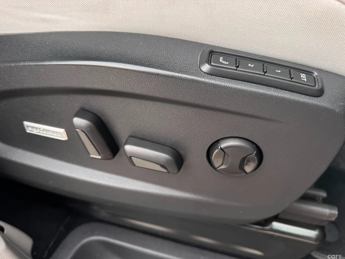 Volkswagen ID.Buzz Estate, Electric, 2022, Grey