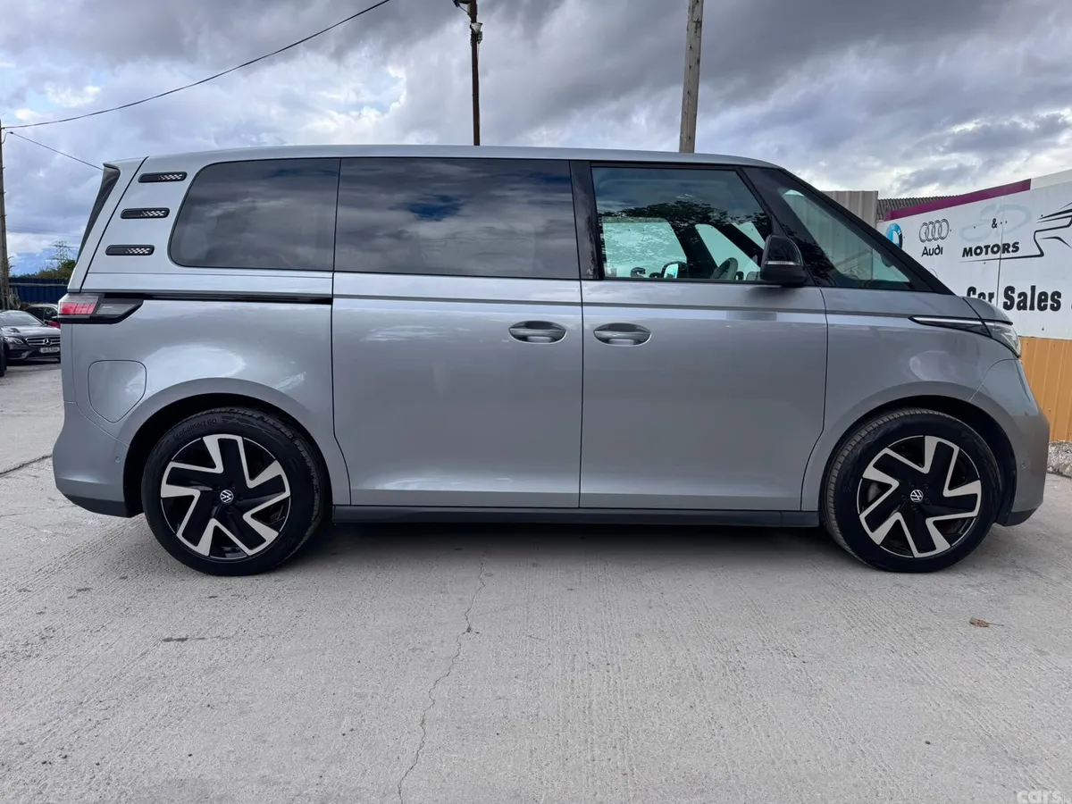 Volkswagen ID.Buzz Estate, Electric, 2022, Grey