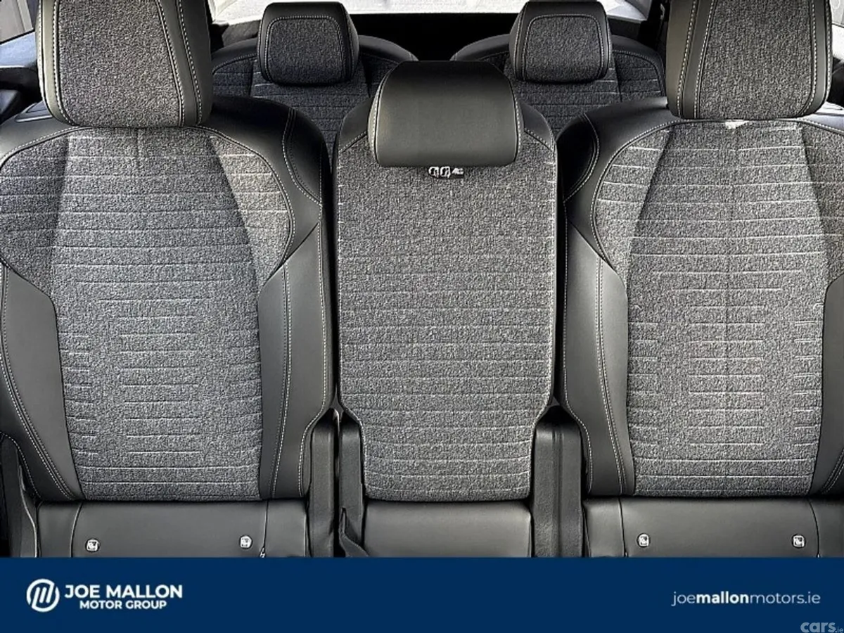 Peugeot 5008 MPV, Petrol, 2026, Blue