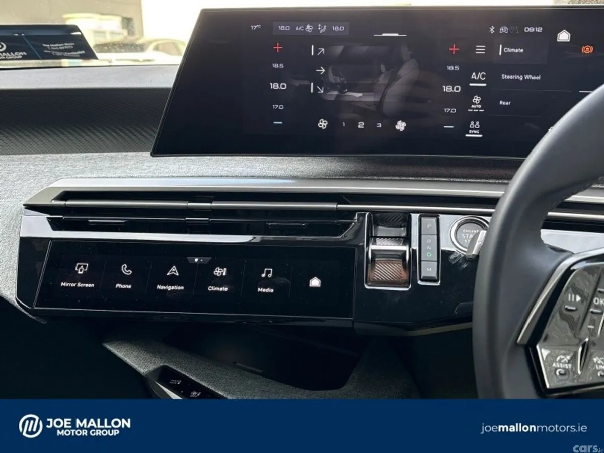 Peugeot 5008 MPV, Petrol, 2026, Blue