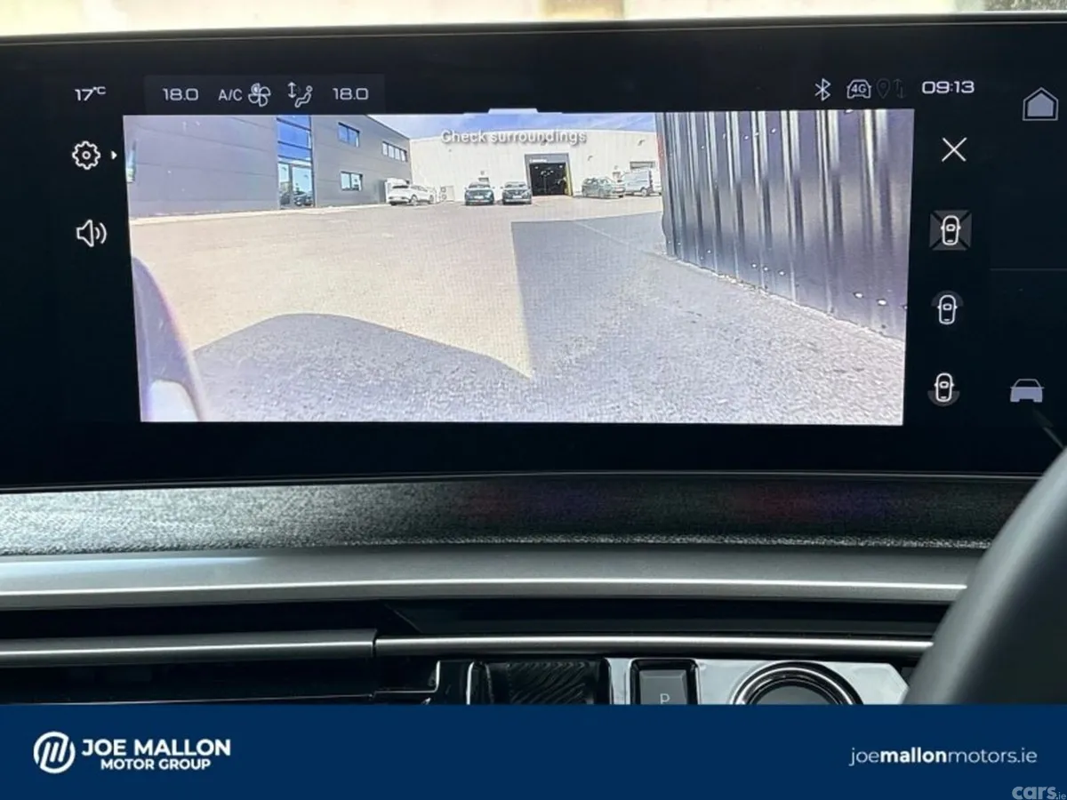 Peugeot 5008 MPV, Petrol, 2026, Blue