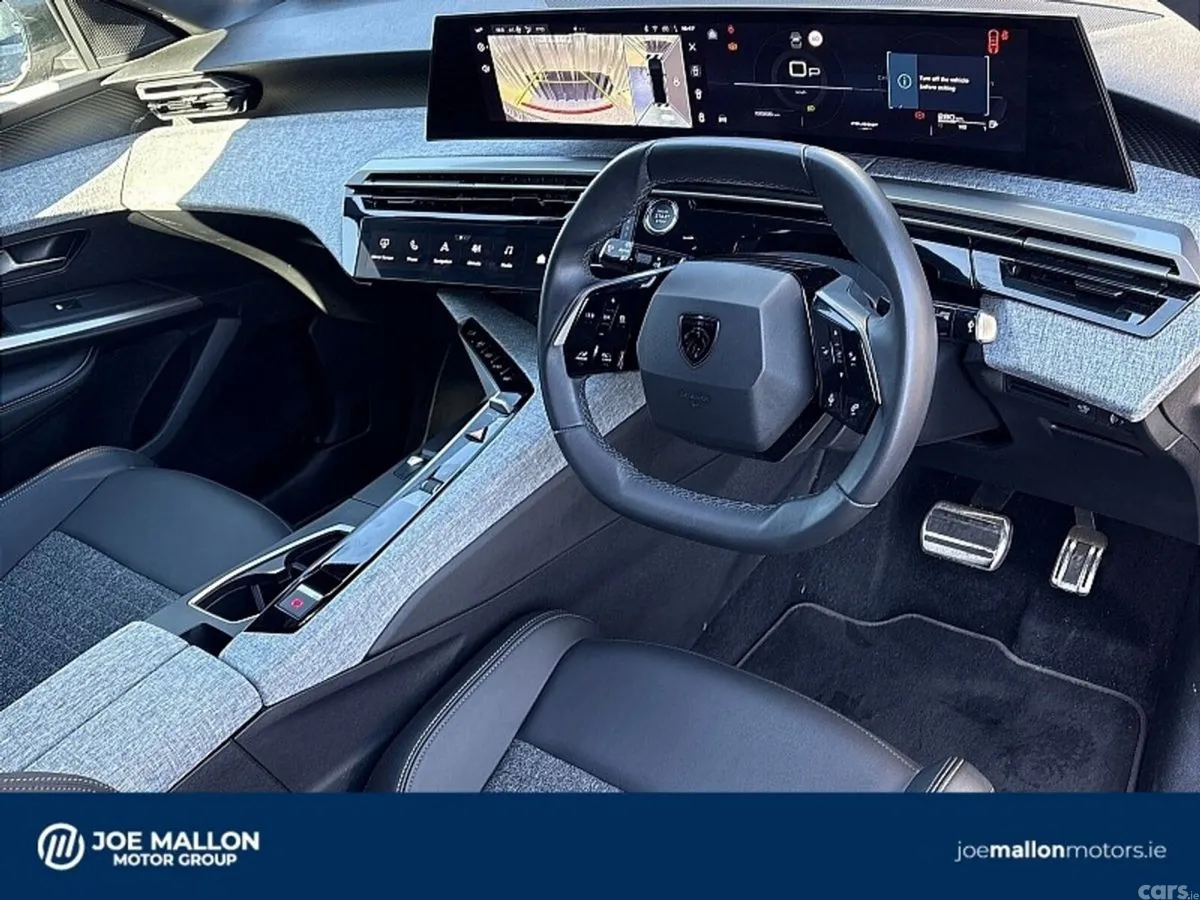 Peugeot 3008 MPV, Petrol, 2025, Grey