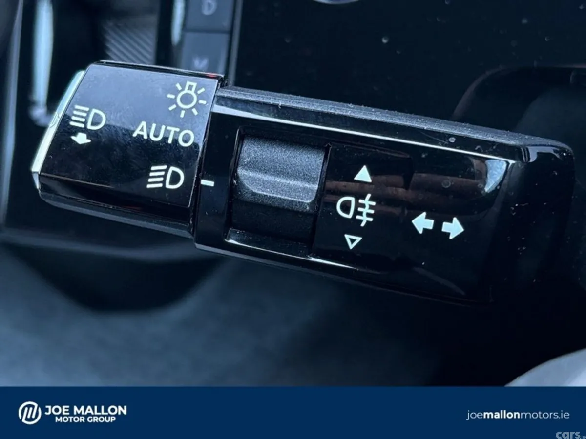 Peugeot 3008 MPV, Petrol, 2025, Grey