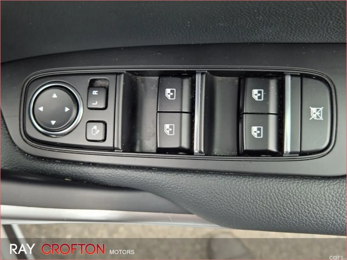 Kia Ceed Hatchback, Petrol, 2025, White