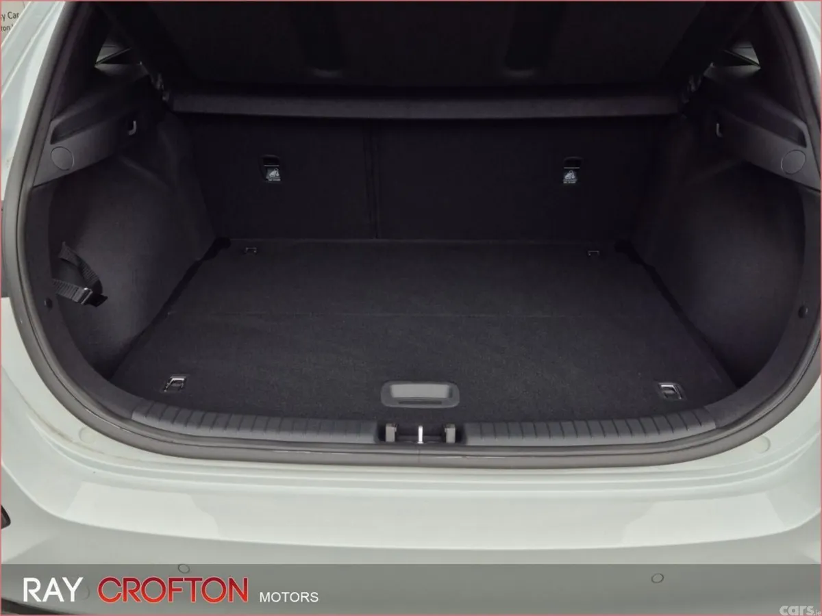 Kia Ceed Hatchback, Petrol, 2025, White