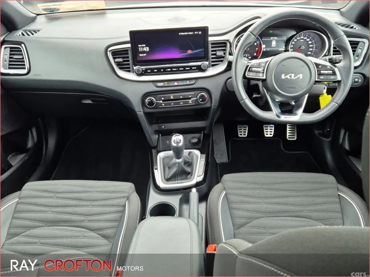 Kia Ceed Hatchback, Petrol, 2025, White