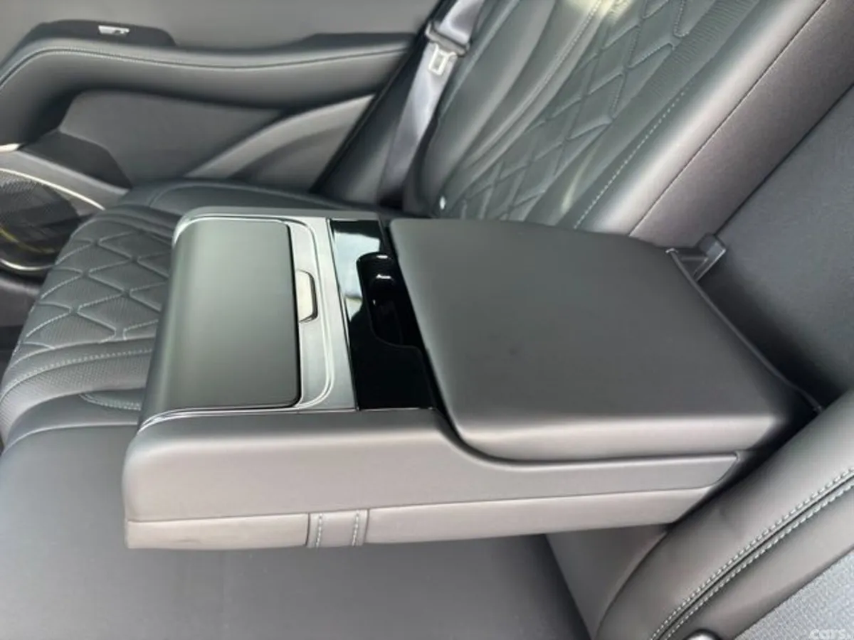 BYD SEALION 7 SUV, Electric, 2026, White