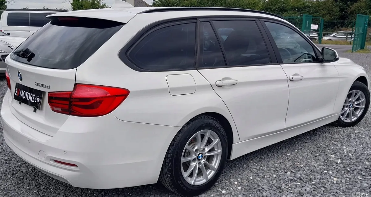 BMW 3-Series Estate, Diesel, 2016, White