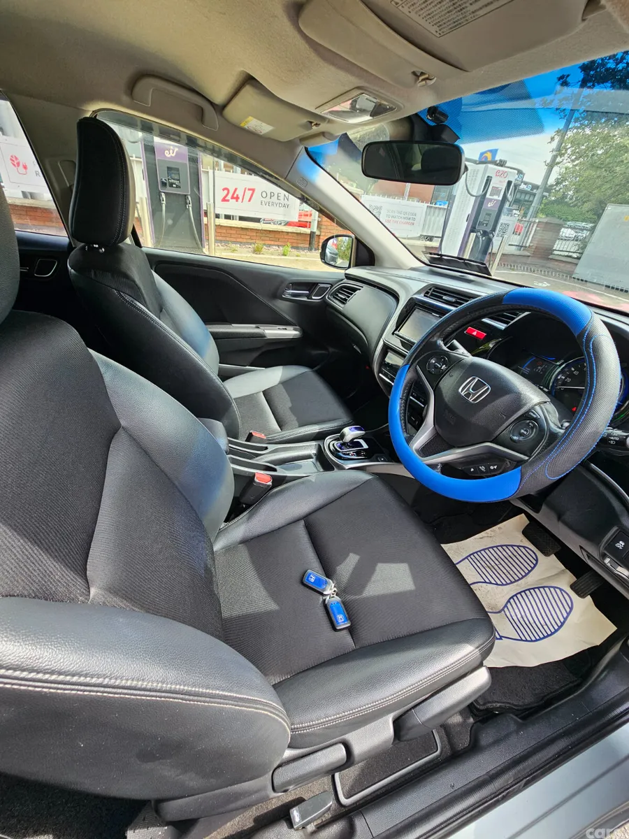 Honda Grace Saloon, Petrol Hybrid, 2015, Grey