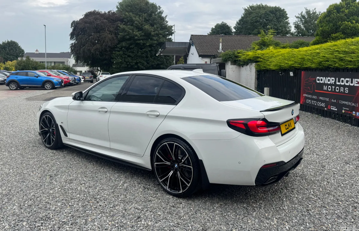 BMW 5-Series Saloon, Diesel Hybrid, 2021, White