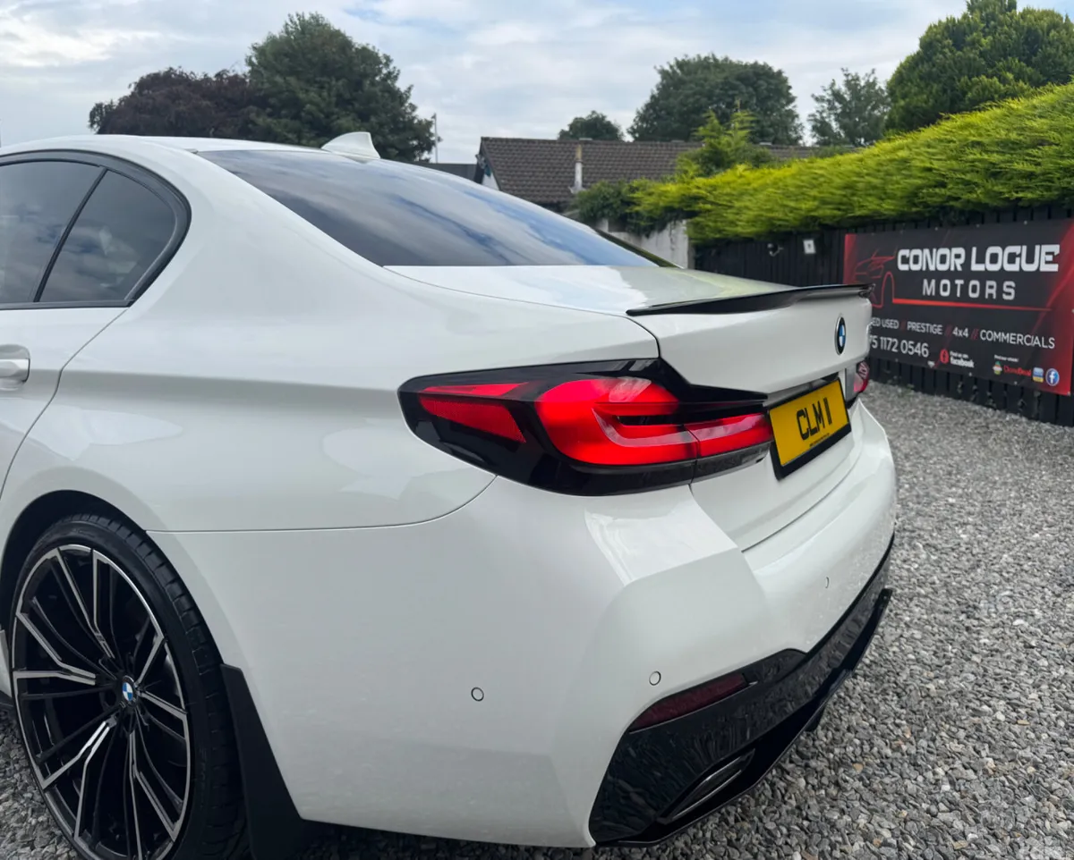 BMW 5-Series Saloon, Diesel Hybrid, 2021, White