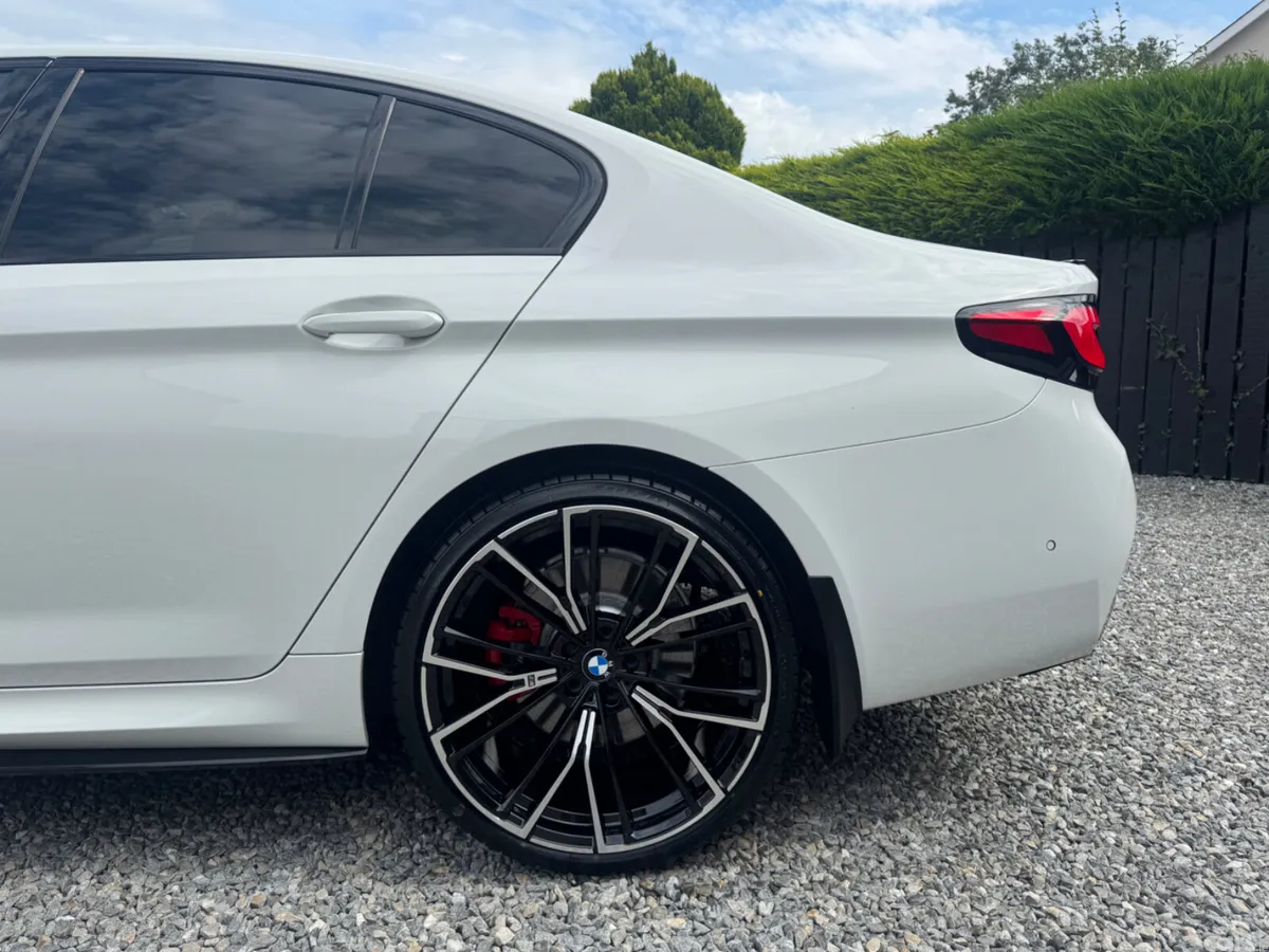 BMW 5-Series Saloon, Diesel Hybrid, 2021, White