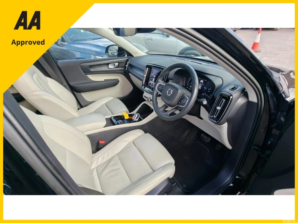 Volvo XC40 SUV, Petrol Plug-in Hybrid, 2022, Black