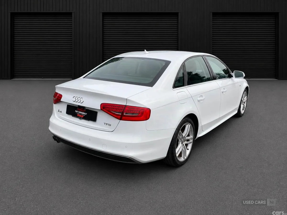 Audi A4 , Petrol, 2015, White