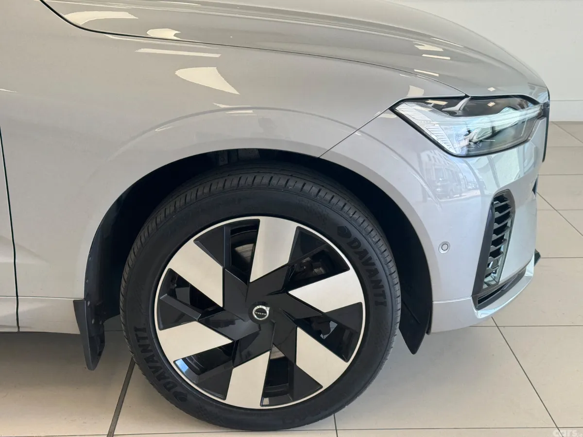 Volvo XC60 SUV, Petrol Plug-in Hybrid, 2024, Grey