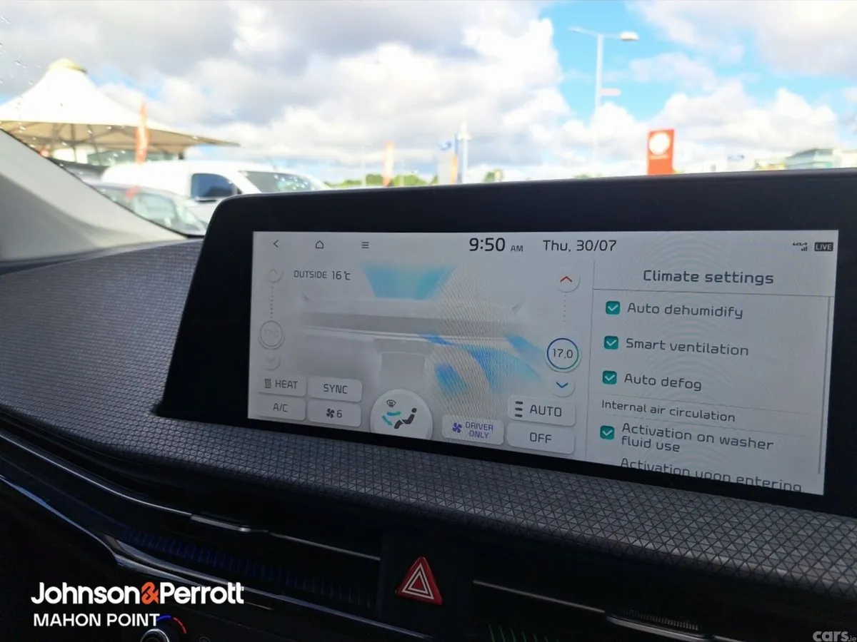 Kia EV6 MPV, Electric, 2022, Blue