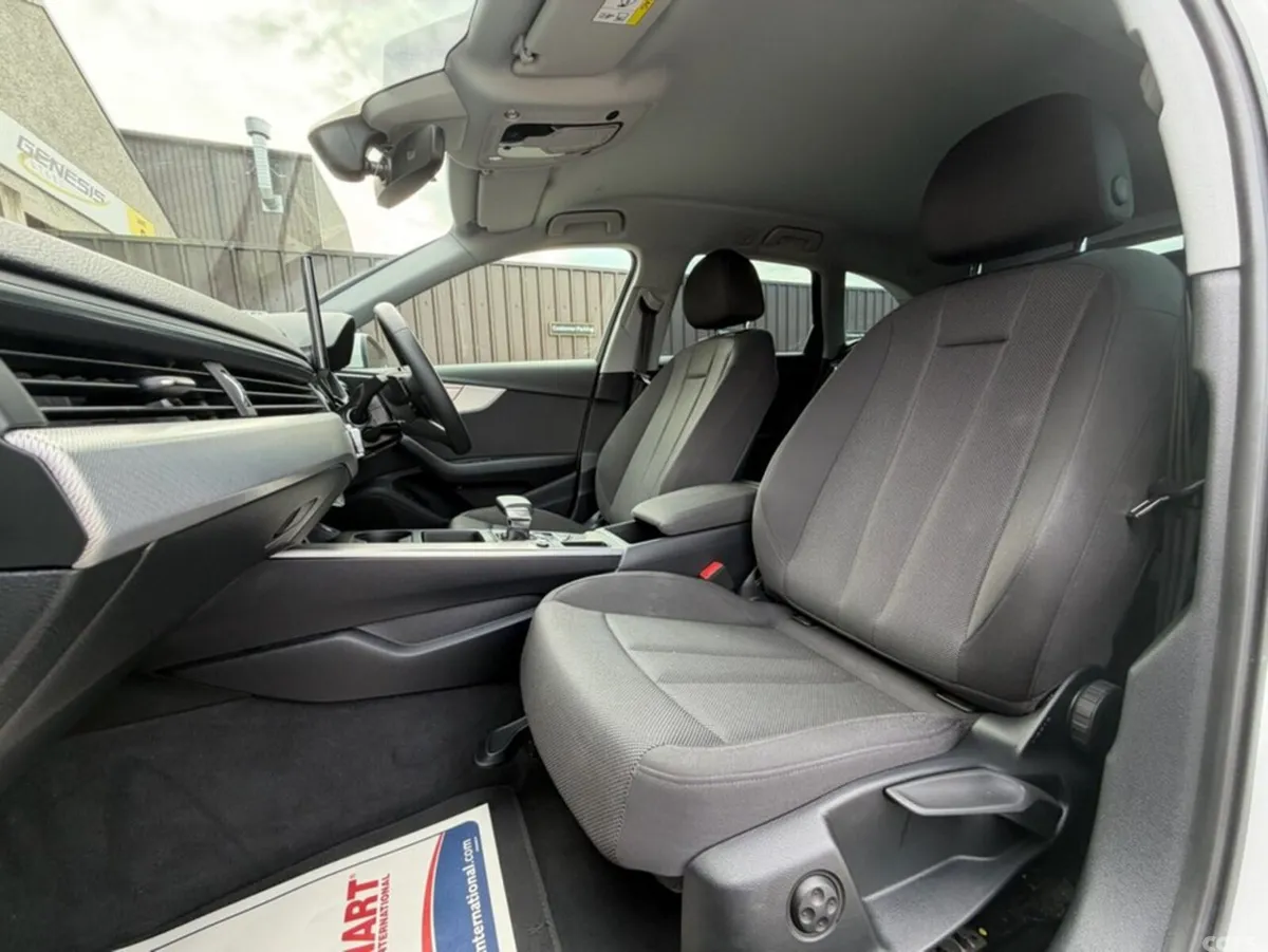 Audi A4 Estate, Diesel, 2023, White