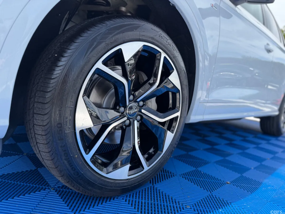 Audi Q5 SUV, Diesel, 2019, White