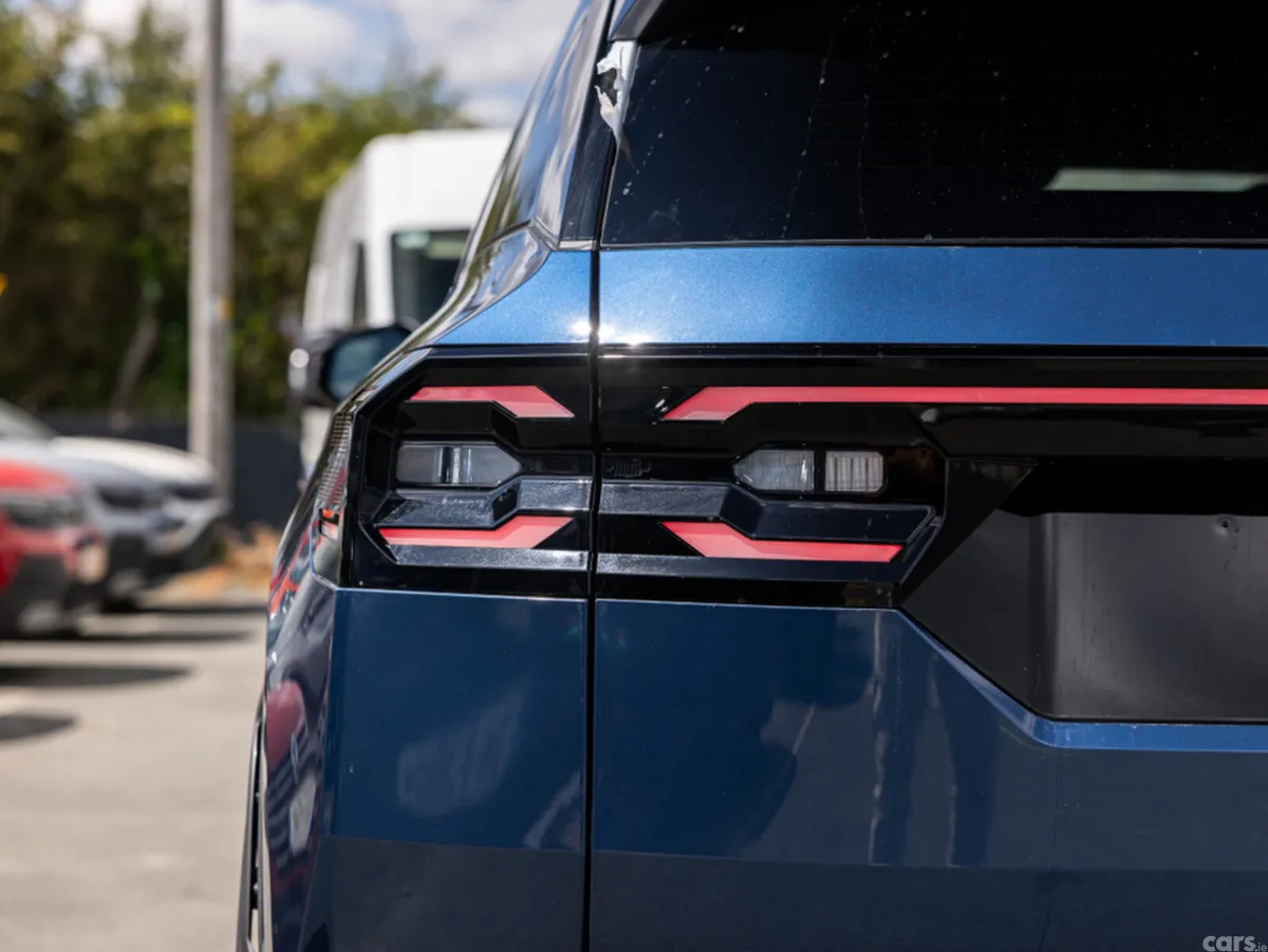 Jeep Compass SUV, Petrol Hybrid, 2026, Blue