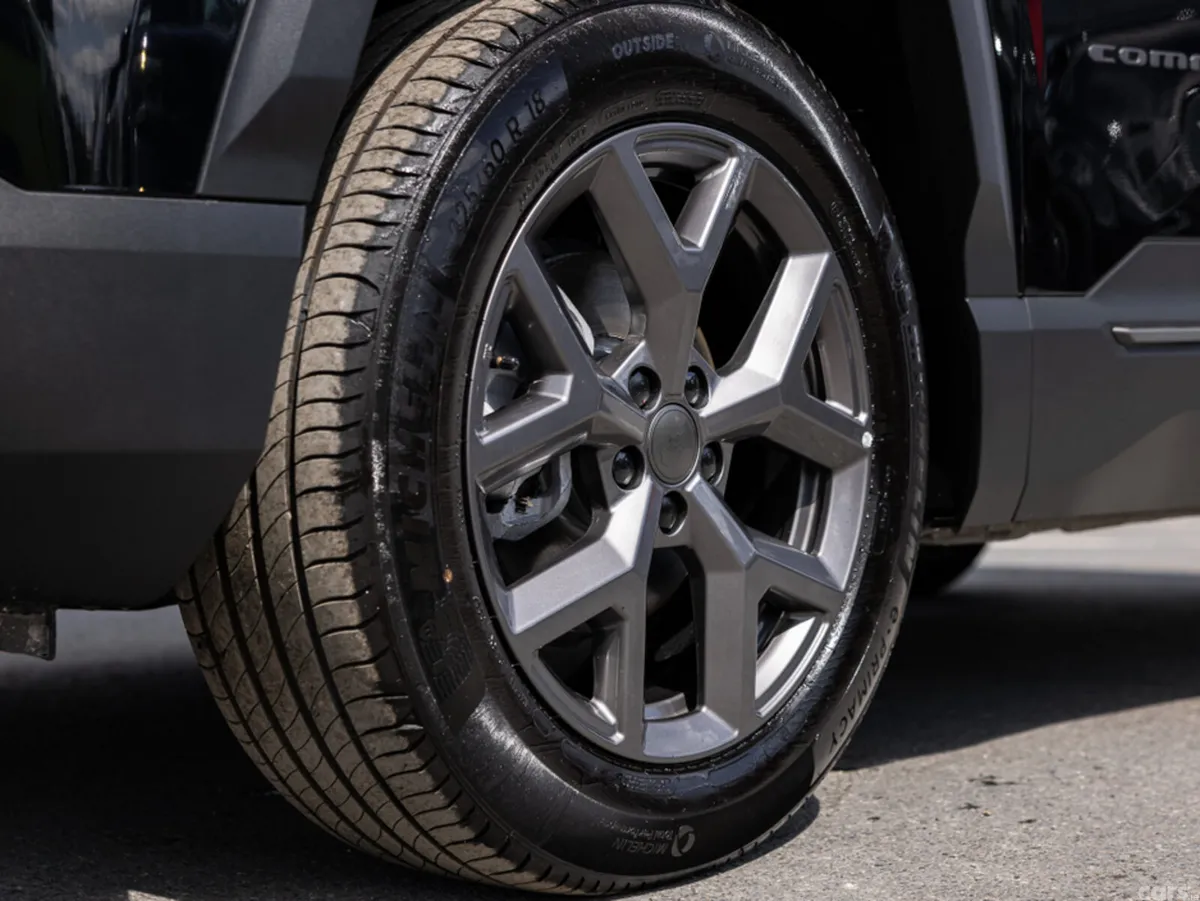Jeep Compass SUV, Petrol Hybrid, 2026, Black