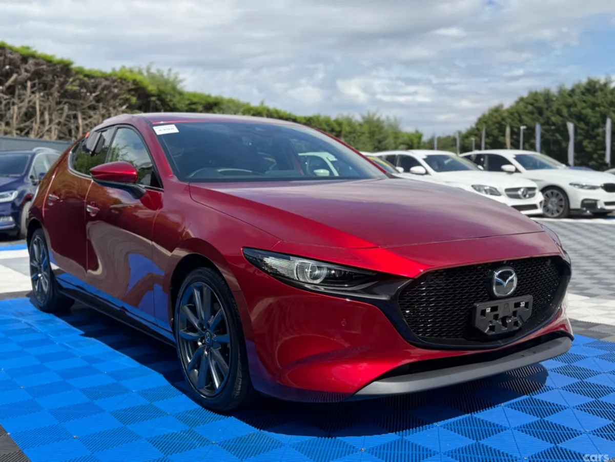 Mazda Mazda3 Hatchback, Diesel, 2021, Red