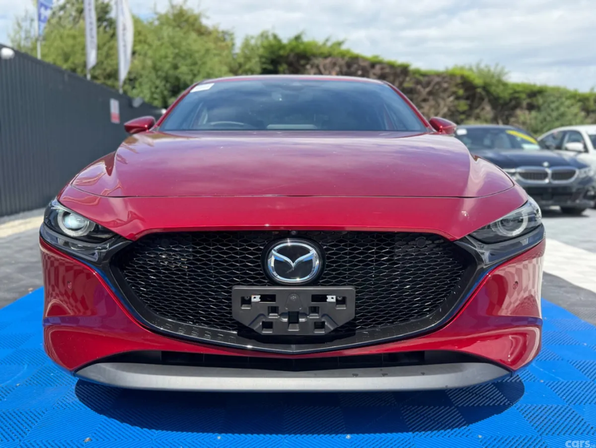 Mazda Mazda3 Hatchback, Diesel, 2021, Red