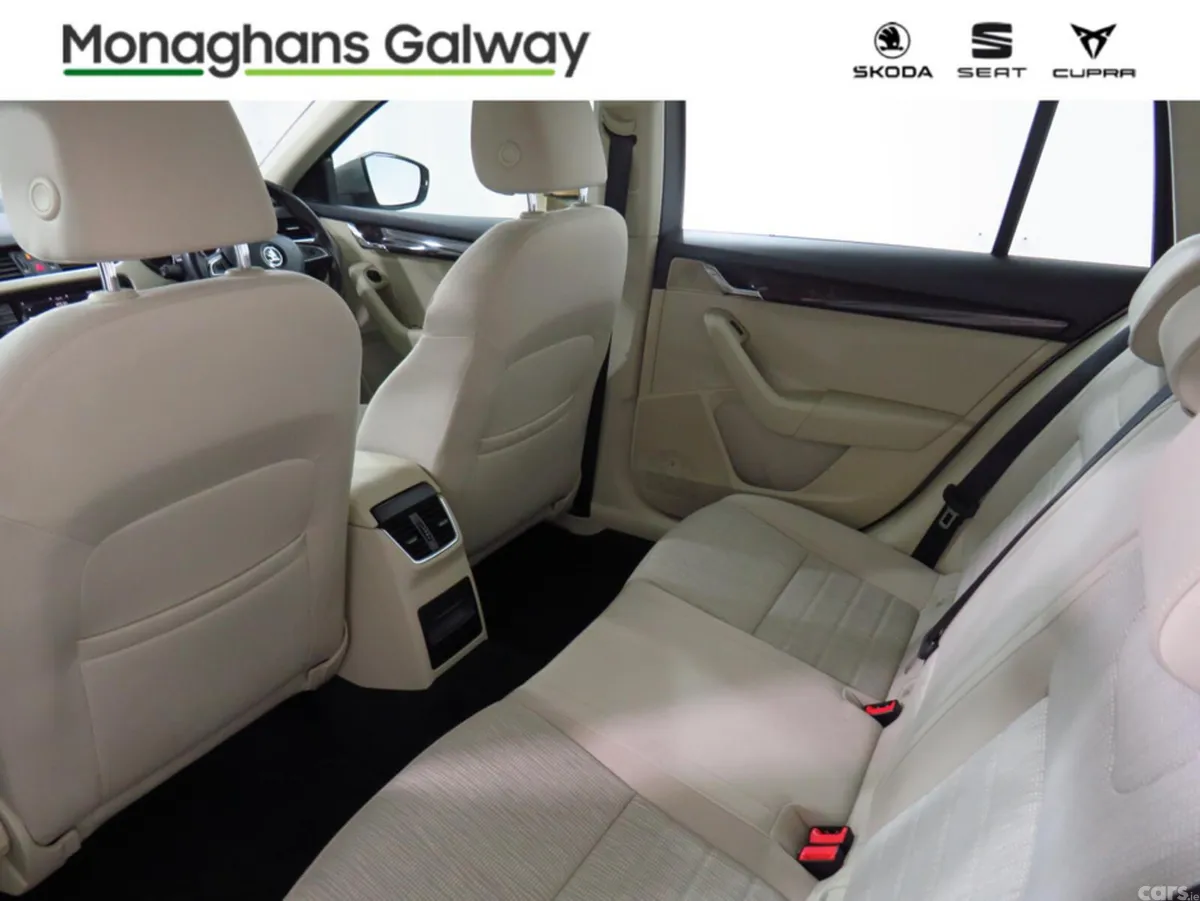 Skoda Octavia Estate, Diesel, 2017, Beige