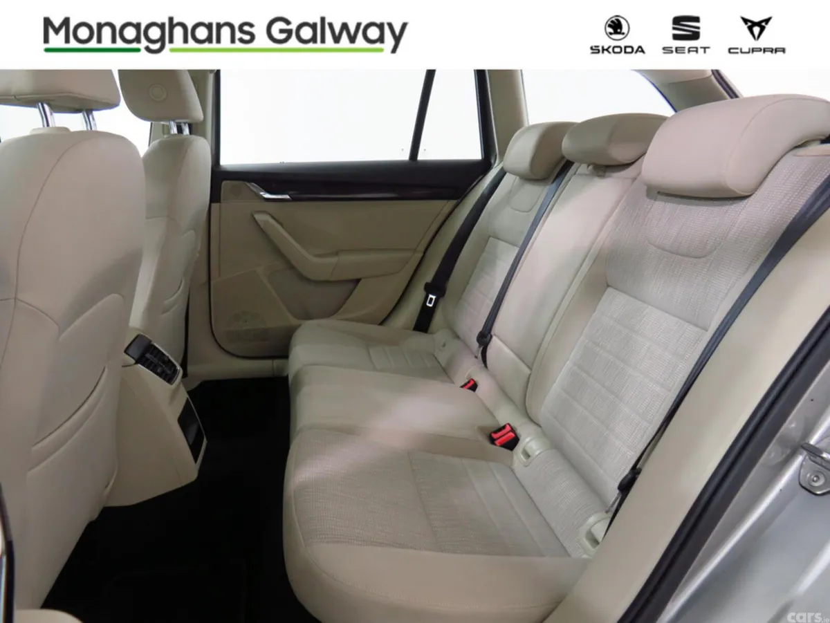Skoda Octavia Estate, Diesel, 2017, Beige