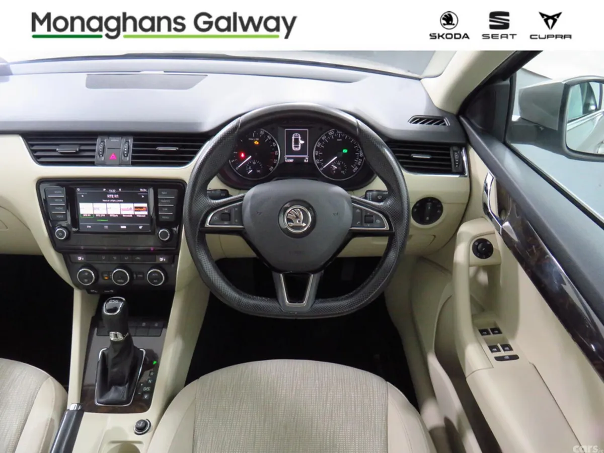 Skoda Octavia Estate, Diesel, 2017, Beige