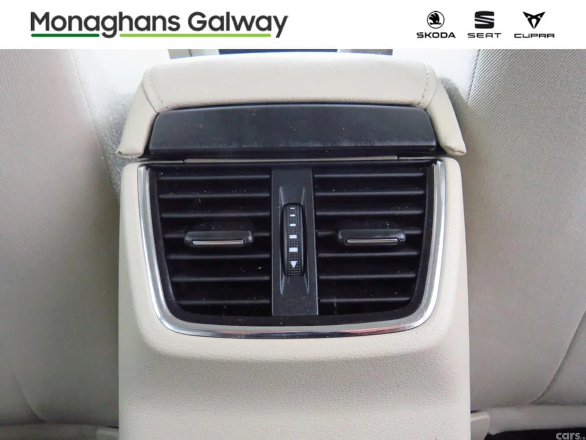 Skoda Octavia Estate, Diesel, 2017, Beige