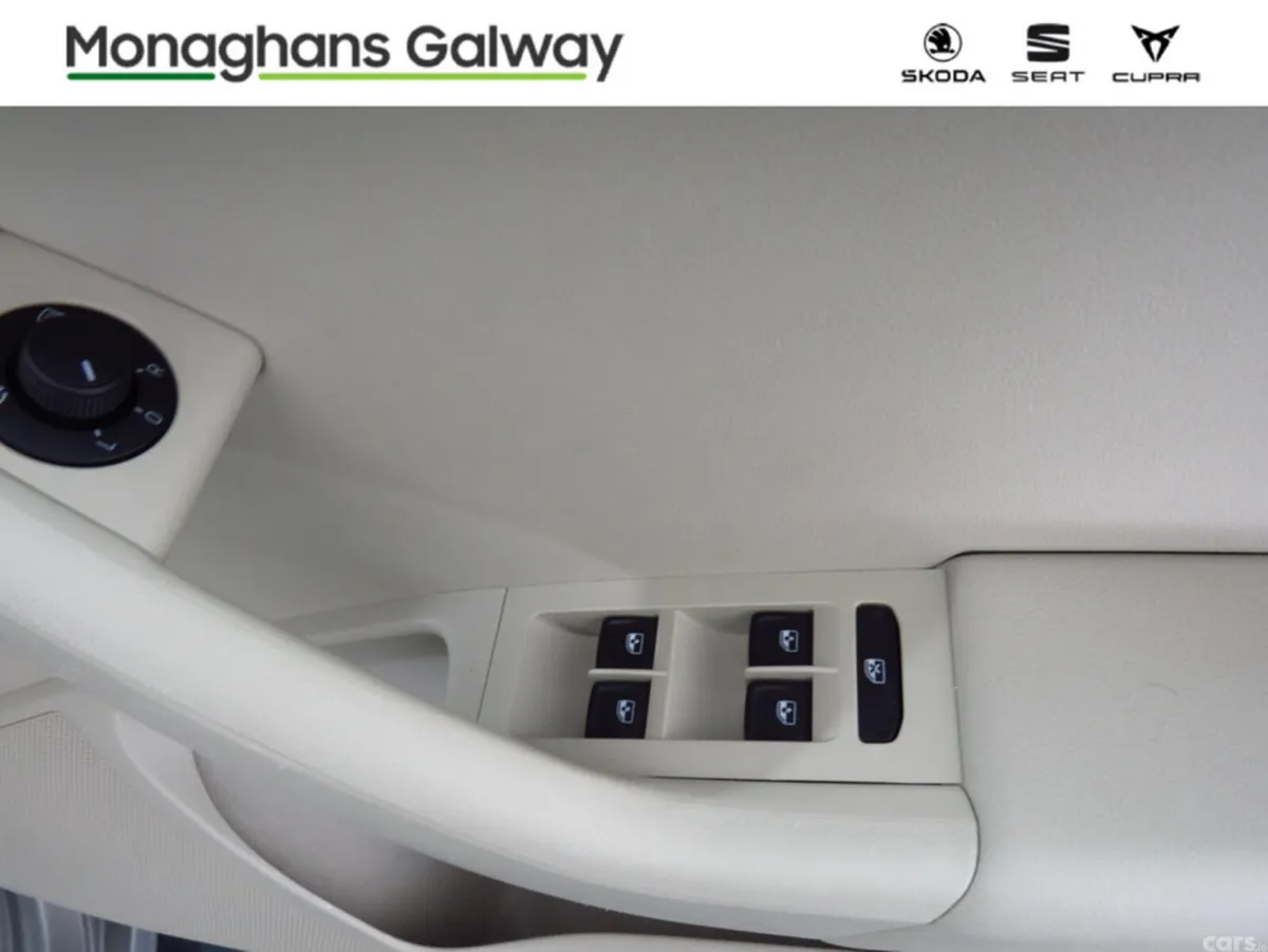 Skoda Octavia Estate, Diesel, 2017, Beige
