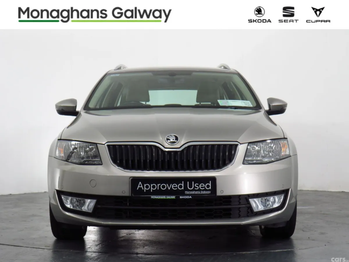 Skoda Octavia Estate, Diesel, 2017, Beige