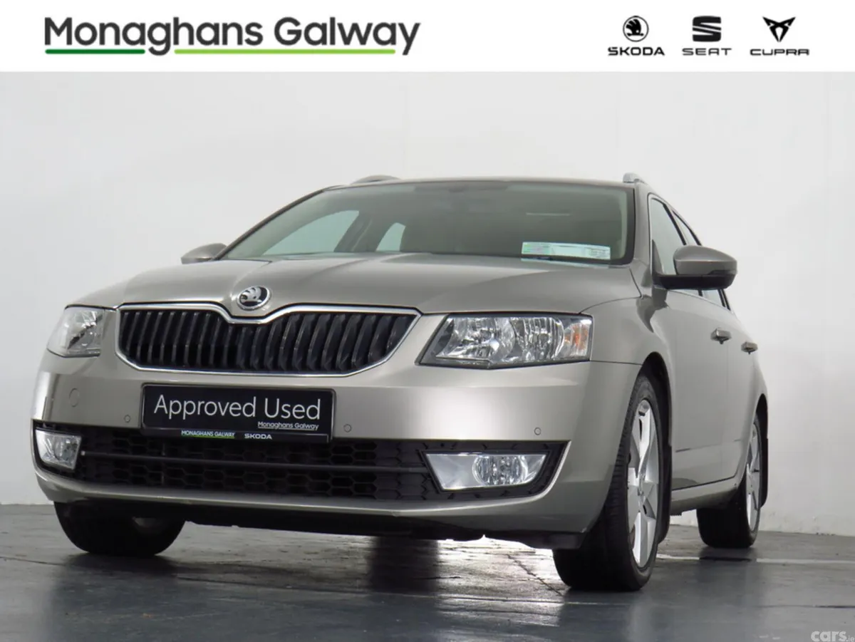 Skoda Octavia Estate, Diesel, 2017, Beige