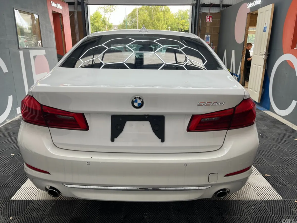 BMW 5-Series Saloon, Diesel, 2017, White