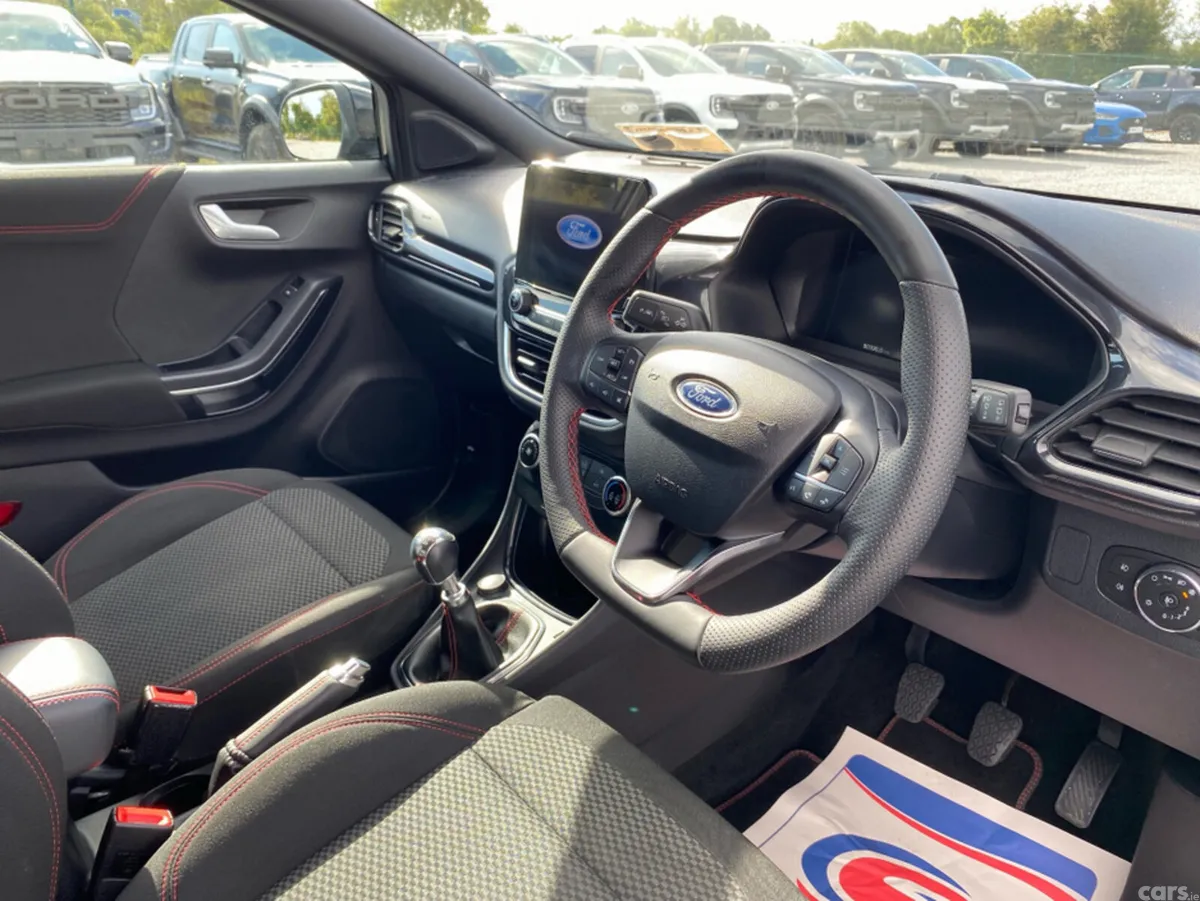 Ford Puma MPV, Petrol Hybrid, 2023, Black