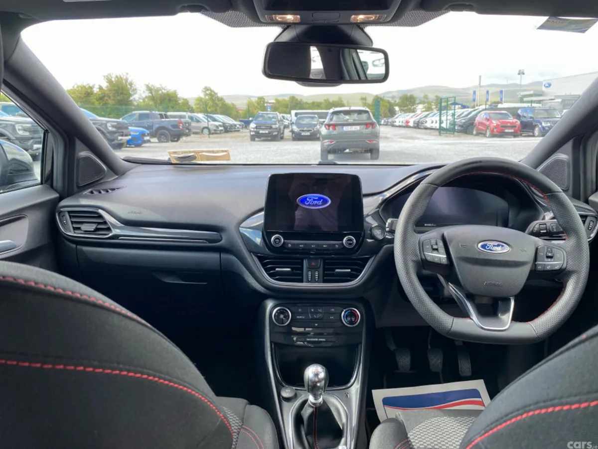 Ford Puma MPV, Petrol Hybrid, 2023, Black