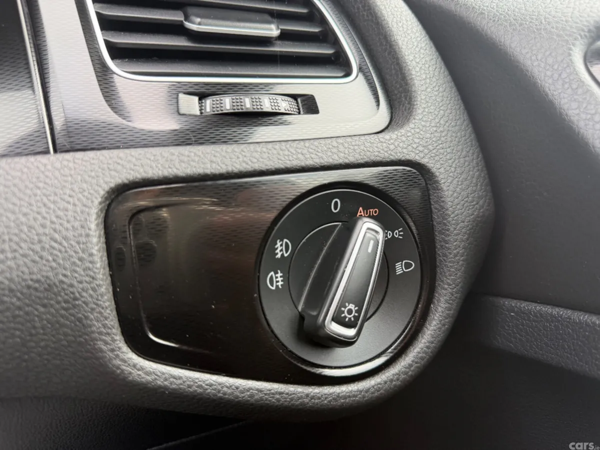 Volkswagen Golf Hatchback, Diesel, 2016, White
