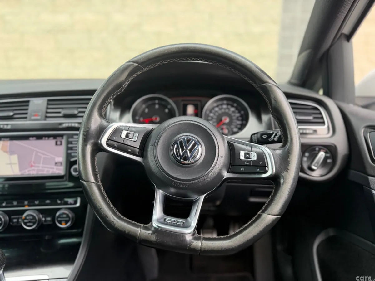 Volkswagen Golf Hatchback, Diesel, 2016, White