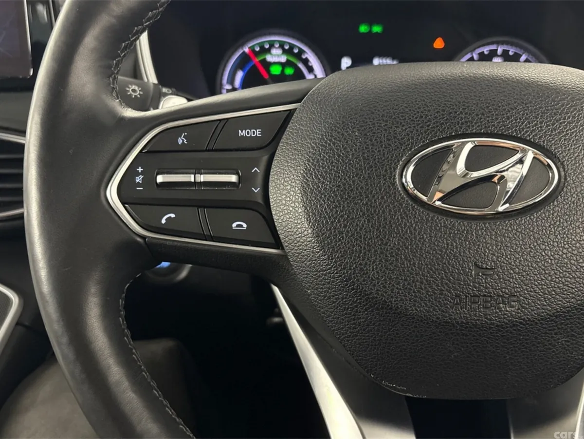 Hyundai Santa Fe Estate, Petrol Hybrid, 2023, Green