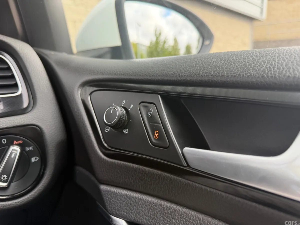 Volkswagen Golf Hatchback, Diesel, 2016, White